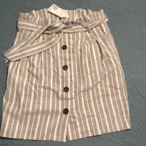 New- never worn skirt- H&M